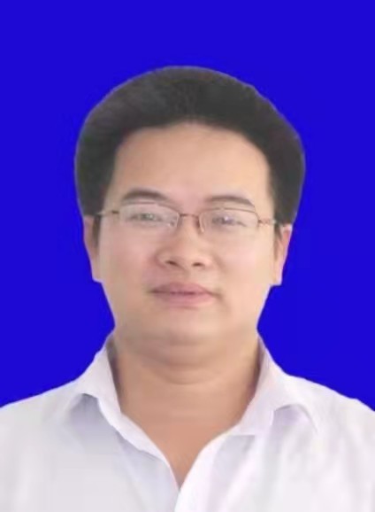 杨小龙